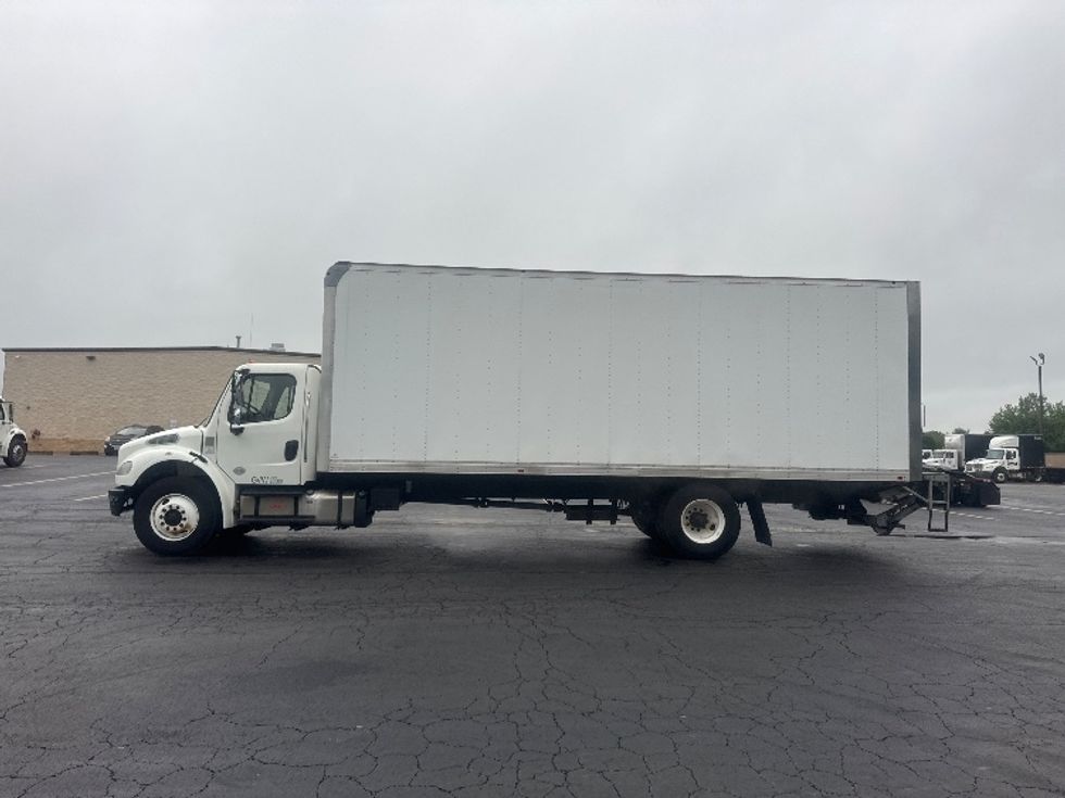 Medium Duty Box Truck-Light and Medium Duty Trucks-Freightliner-2020-M2-Gahanna-OH-228,261\n\t\tmiles-$ 48,250 - Image 4
