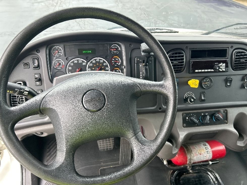 Medium Duty Box Truck-Light and Medium Duty Trucks-Freightliner-2020-M2-Gahanna-OH-63,644\n\t\tmiles-$ 50,500 - Image 18