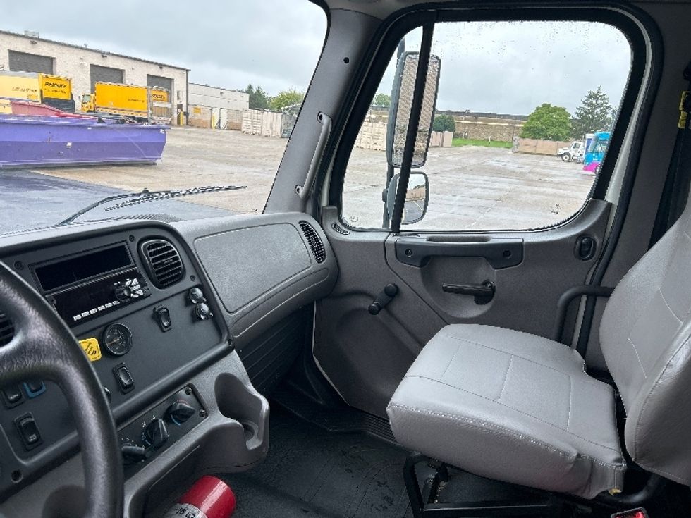 Medium Duty Box Truck-Light and Medium Duty Trucks-Freightliner-2020-M2-Gahanna-OH-63,644\n\t\tmiles-$ 50,500 - Image 19