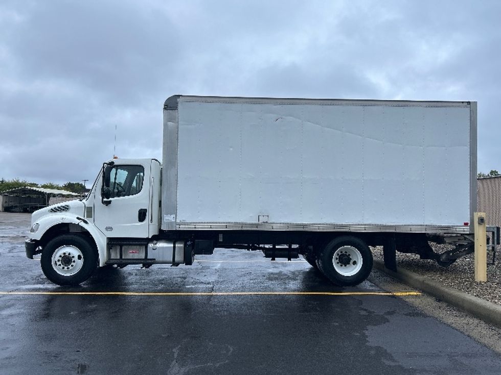 Medium Duty Box Truck-Light and Medium Duty Trucks-Freightliner-2020-M2-Gahanna-OH-63,644\n\t\tmiles-$ 50,500 - Image 4