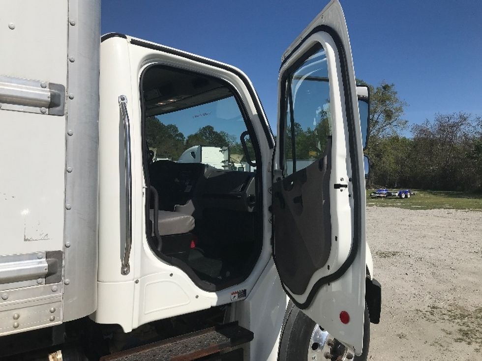 Medium Duty Box Truck-Light and Medium Duty Trucks-Freightliner-2020-M2-Garden City-GA-163,319\n\t\tmiles-$ 60,500 - Image 20