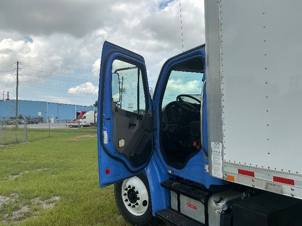 Medium Duty Box Truck-Light and Medium Duty Trucks-Freightliner-2020-M2-Garden City-GA-182,100\n\t\tmiles-$ 63,000 - Image 15