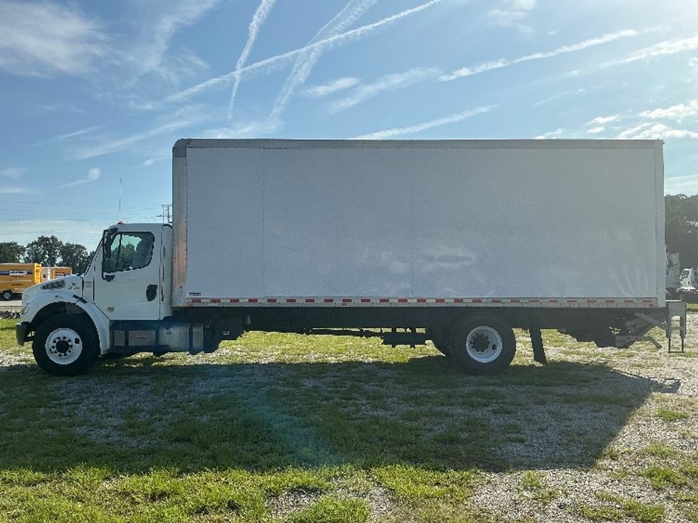 Medium Duty Box Truck-Light and Medium Duty Trucks-Freightliner-2020-M2-Garden City-GA-97,687\n\t\tmiles-$ 66,000 - Image 4