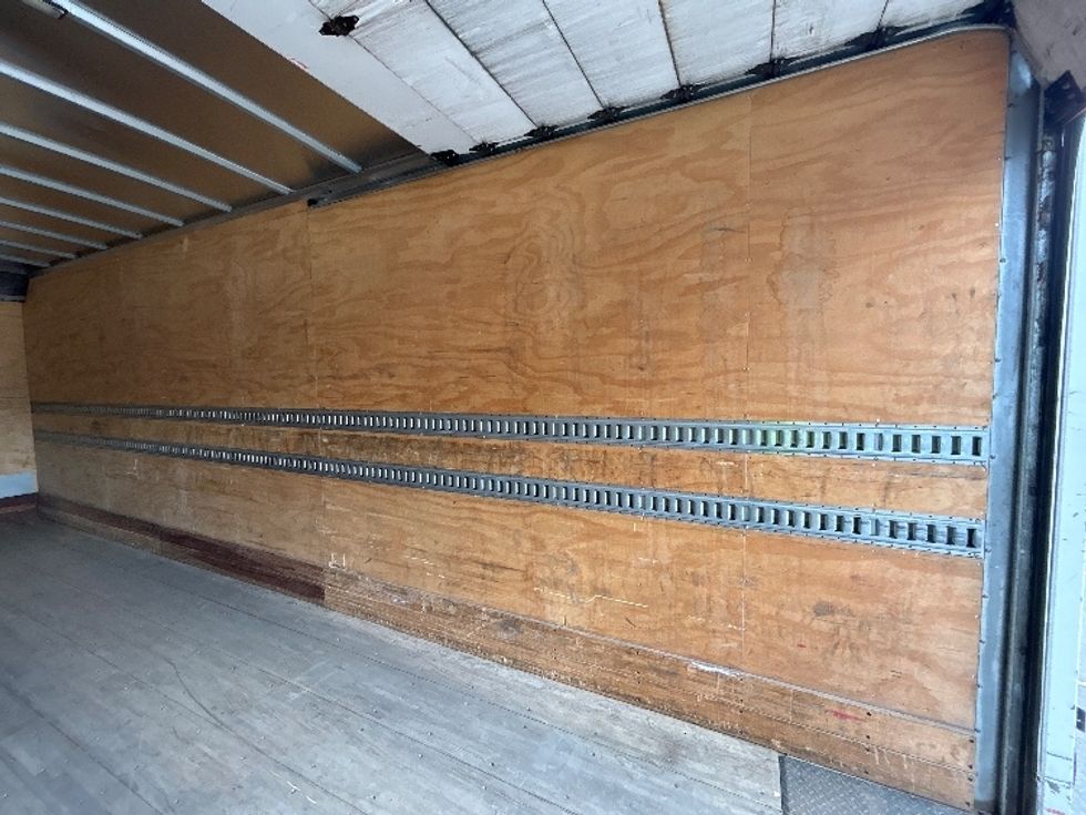 Medium Duty Box Truck-Light and Medium Duty Trucks-Freightliner-2020-M2-Garner-NC-207,690\n\t\tmiles-$ 50,500 - Image 11