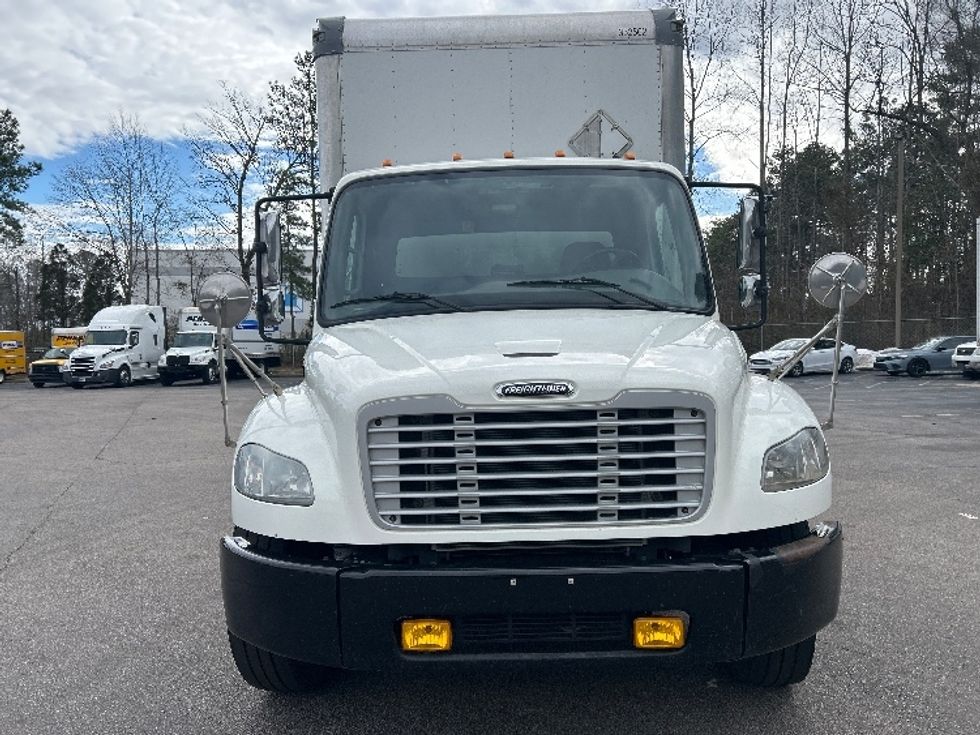 Medium Duty Box Truck-Light and Medium Duty Trucks-Freightliner-2020-M2-Garner-NC-207,690\n\t\tmiles-$ 50,500 - Image 2