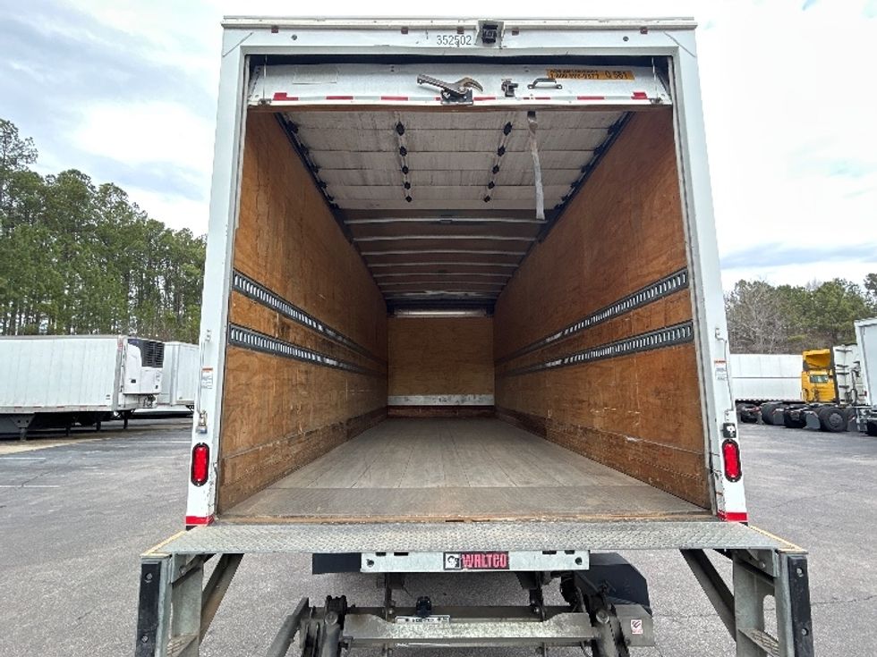 Medium Duty Box Truck-Light and Medium Duty Trucks-Freightliner-2020-M2-Garner-NC-207,690\n\t\tmiles-$ 50,500 - Image 7
