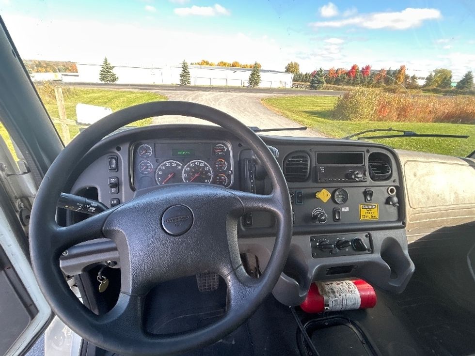 Medium Duty Box Truck-Light and Medium Duty Trucks-Freightliner-2020-M2-Geneva-NY-256,754\n\t\tmiles-$ 37,750 - Image 18