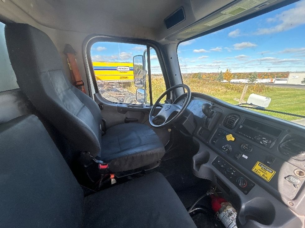 Medium Duty Box Truck-Light and Medium Duty Trucks-Freightliner-2020-M2-Geneva-NY-256,754\n\t\tmiles-$ 37,750 - Image 22