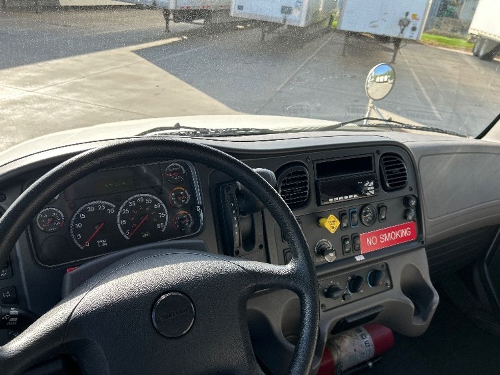 Medium Duty Box Truck-Light and Medium Duty Trucks-Freightliner-2020-M2-Goshen-IN-257,762\n\t\tmiles-$ 40,750 - Image 16