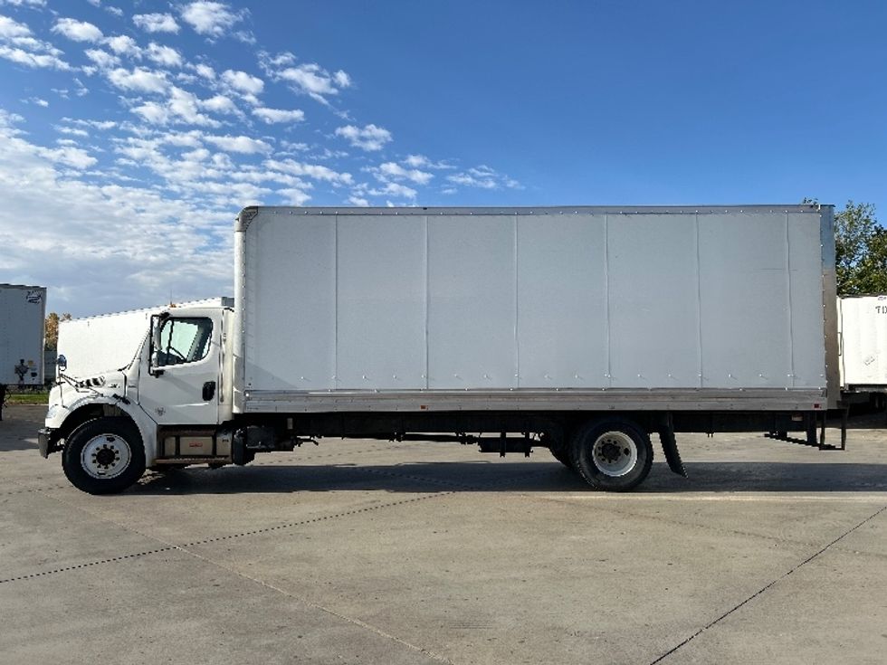 Medium Duty Box Truck-Light and Medium Duty Trucks-Freightliner-2020-M2-Goshen-IN-257,762\n\t\tmiles-$ 40,750 - Image 4