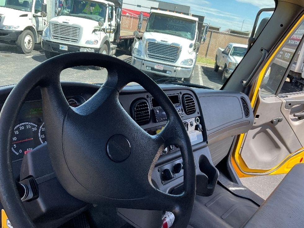 Medium Duty Box Truck-Light and Medium Duty Trucks-Freightliner-2020-M2-Greeley-CO-159,857\n\t\tmiles-$ 47,750 - Image 18