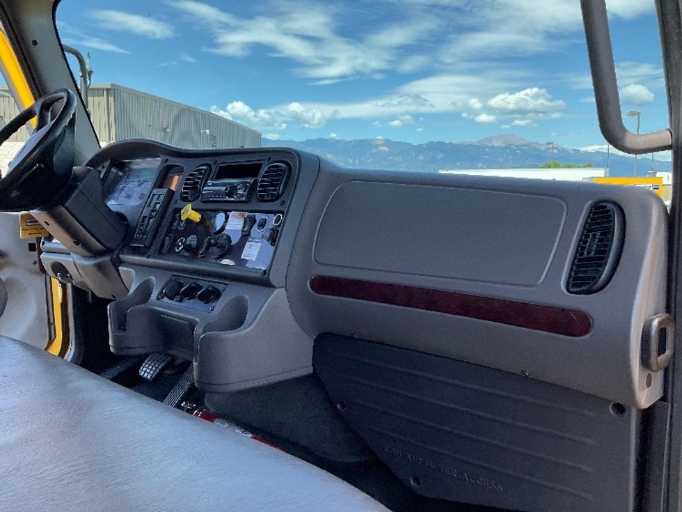 Medium Duty Box Truck-Light and Medium Duty Trucks-Freightliner-2020-M2-Greeley-CO-159,857\n\t\tmiles-$ 47,750 - Image 21