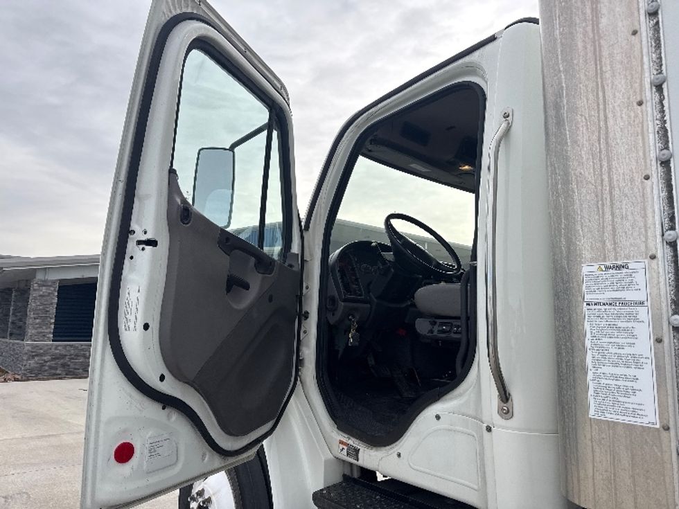 Medium Duty Box Truck-Light and Medium Duty Trucks-Freightliner-2020-M2-Greeley-CO-212,459\n\t\tmiles-$ 50,250 - Image 16