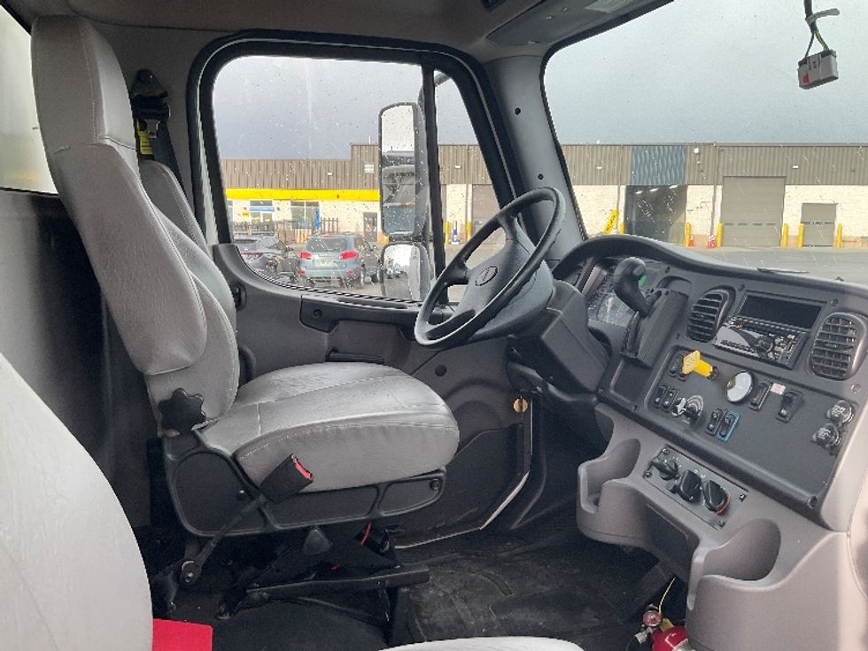 Medium Duty Box Truck-Light and Medium Duty Trucks-Freightliner-2020-M2-Greeley-CO-38,361\n\t\tmiles-$ 71,500 - Image 22