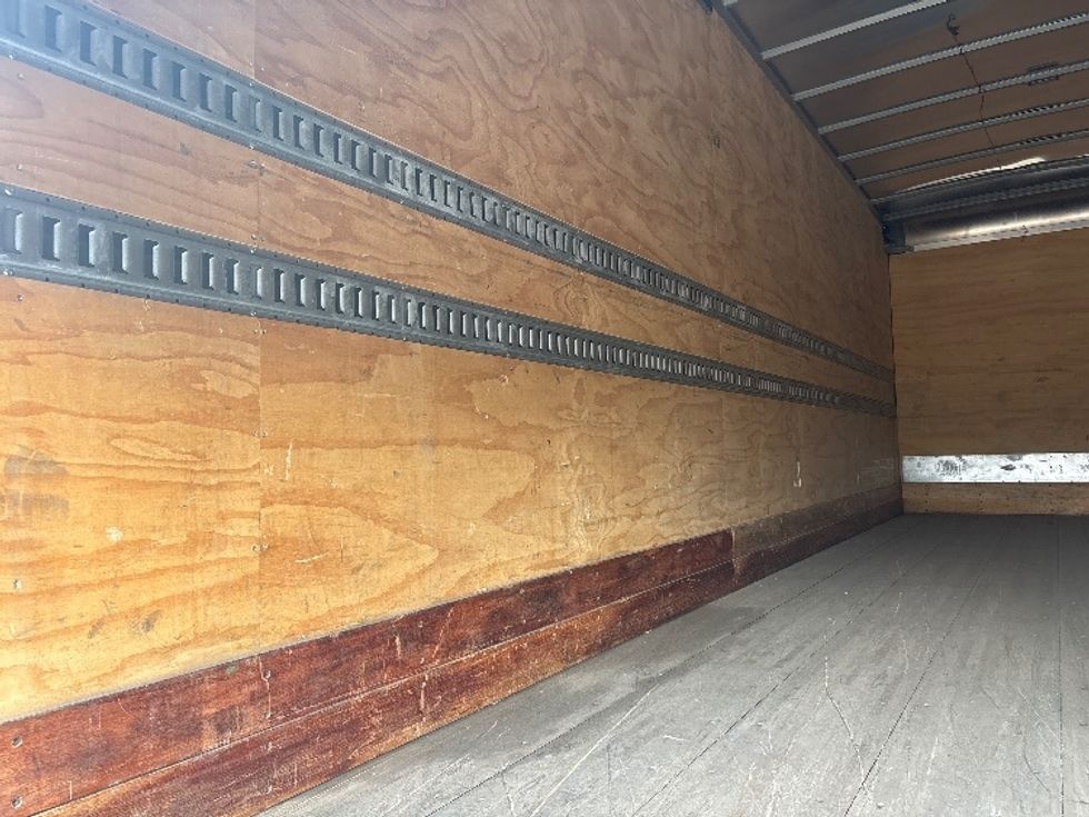 Medium Duty Box Truck-Light and Medium Duty Trucks-Freightliner-2020-M2-Greensboro-NC-129,101\n\t\tmiles-$ 63,250 - Image 11