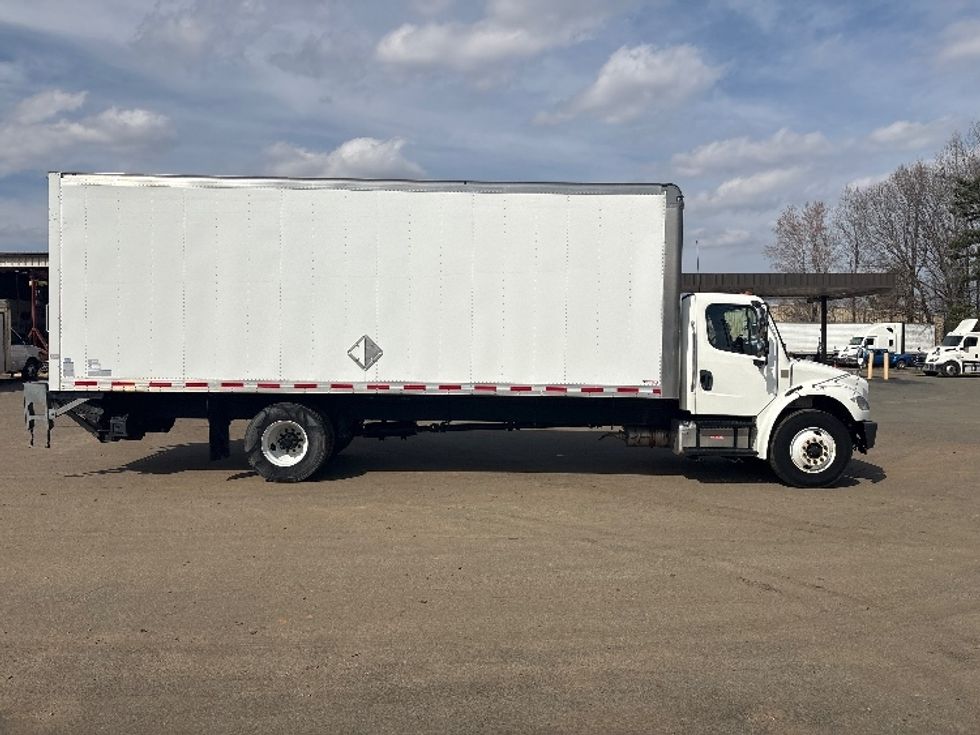Medium Duty Box Truck-Light and Medium Duty Trucks-Freightliner-2020-M2-Greensboro-NC-129,101\n\t\tmiles-$ 63,250 - Image 15