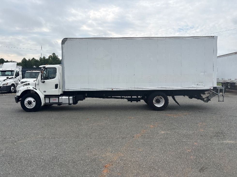 Medium Duty Box Truck-Light and Medium Duty Trucks-Freightliner-2020-M2-Greensboro-NC-149,926\n\t\tmiles-$ 57,500 - Image 4
