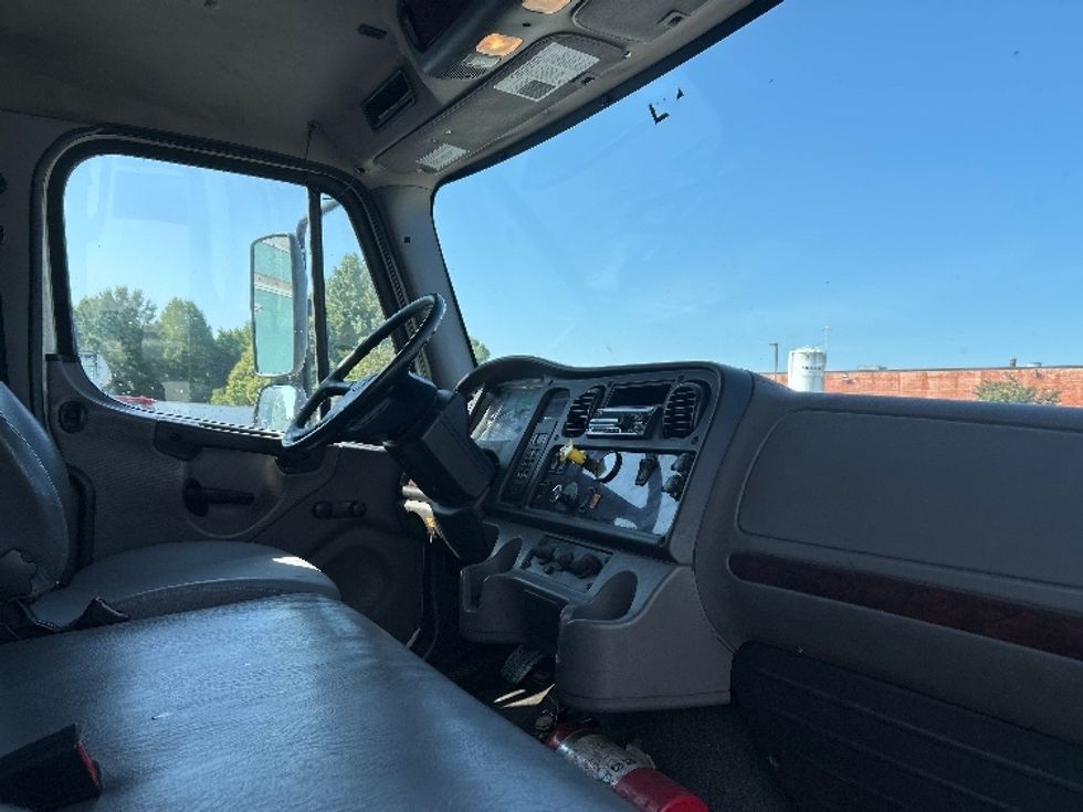 Medium Duty Box Truck-Light and Medium Duty Trucks-Freightliner-2020-M2-Greensboro-NC-172,872\n\t\tmiles-$ 50,000 - Image 20