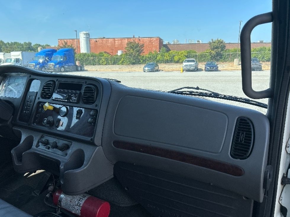 Medium Duty Box Truck-Light and Medium Duty Trucks-Freightliner-2020-M2-Greensboro-NC-172,872\n\t\tmiles-$ 50,000 - Image 21