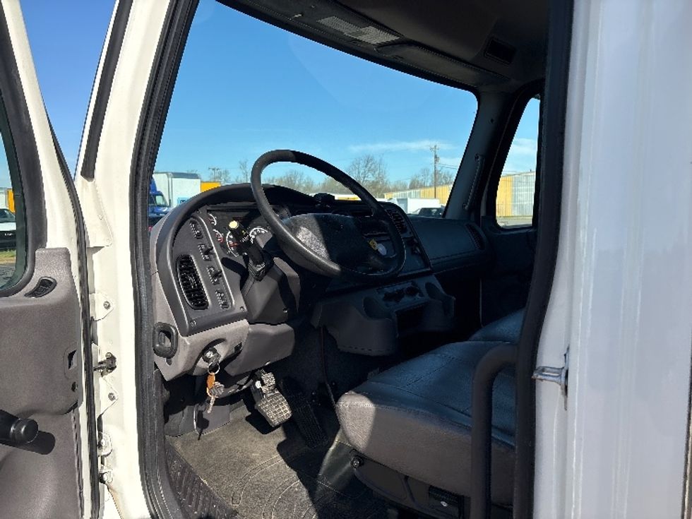 Medium Duty Box Truck-Light and Medium Duty Trucks-Freightliner-2020-M2-Greensboro-NC-194,141\n\t\tmiles-$ 48,250 - Image 16