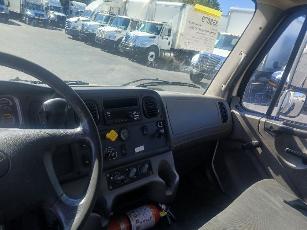 Medium Duty Box Truck-Light and Medium Duty Trucks-Freightliner-2020-M2-Greensboro-NC-213,223\n\t\tmiles-$ 43,750 - Image 17