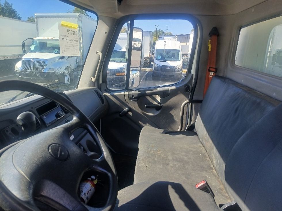 Medium Duty Box Truck-Light and Medium Duty Trucks-Freightliner-2020-M2-Greensboro-NC-213,223\n\t\tmiles-$ 43,750 - Image 18
