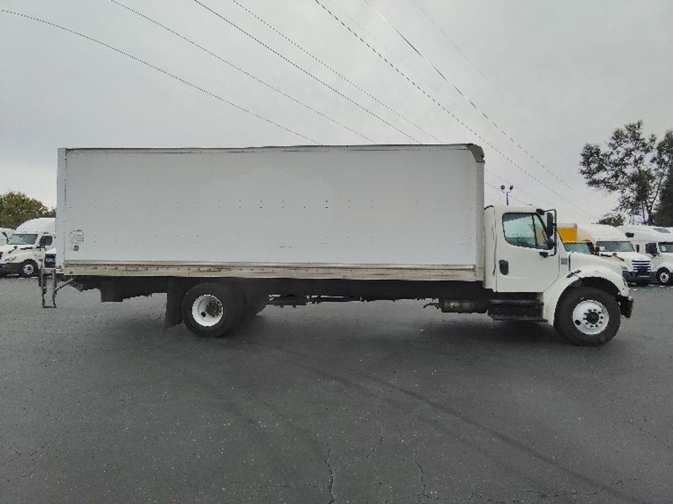 Medium Duty Box Truck-Light and Medium Duty Trucks-Freightliner-2020-M2-Greensboro-NC-237,287\n\t\tmiles-$ 43,500 - Image 15