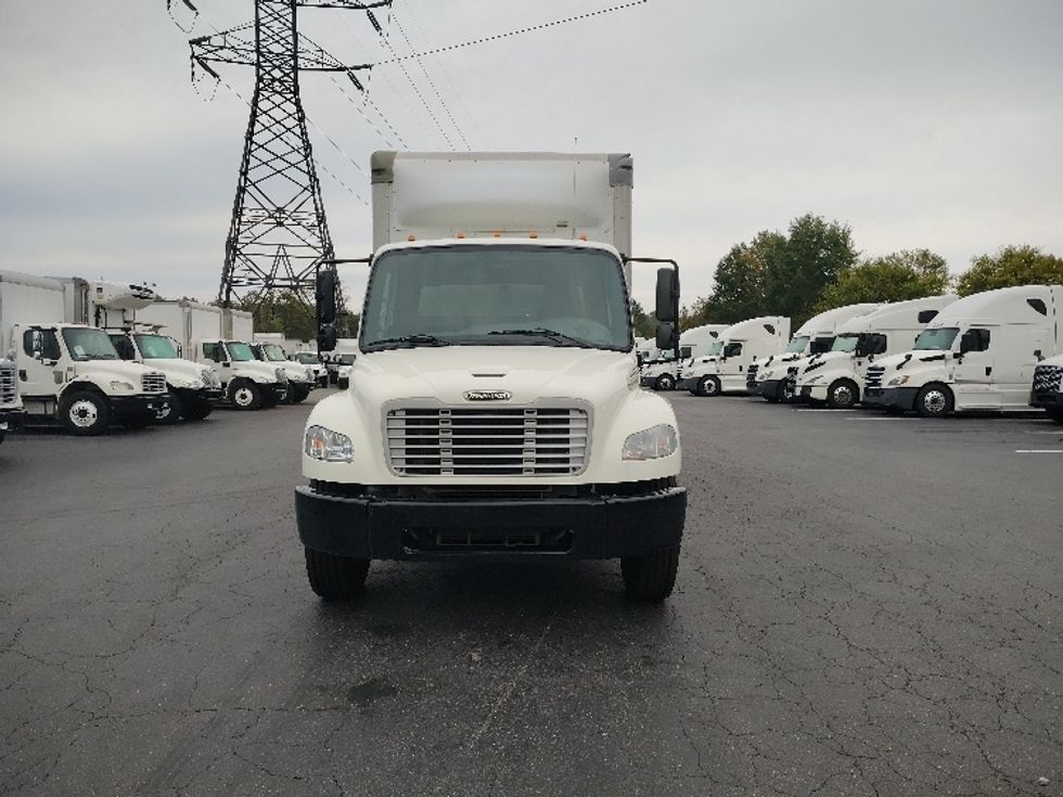 Medium Duty Box Truck-Light and Medium Duty Trucks-Freightliner-2020-M2-Greensboro-NC-237,287\n\t\tmiles-$ 43,500 - Image 2