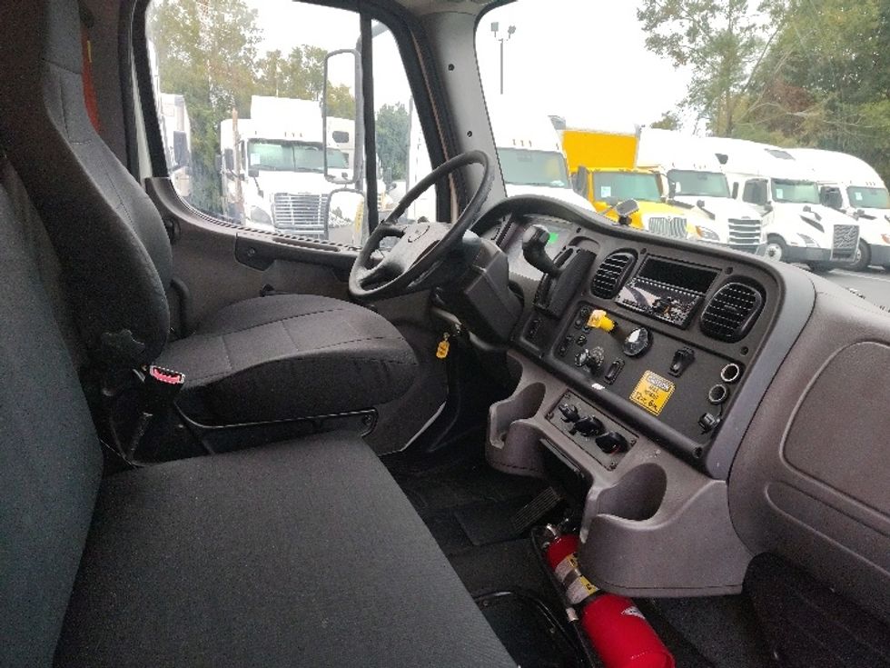 Medium Duty Box Truck-Light and Medium Duty Trucks-Freightliner-2020-M2-Greensboro-NC-237,287\n\t\tmiles-$ 43,500 - Image 22