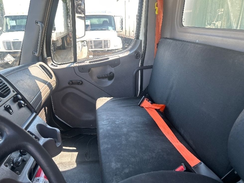 Medium Duty Box Truck-Light and Medium Duty Trucks-Freightliner-2020-M2-Greensboro-NC-239,686\n\t\tmiles-$ 46,250 - Image 18