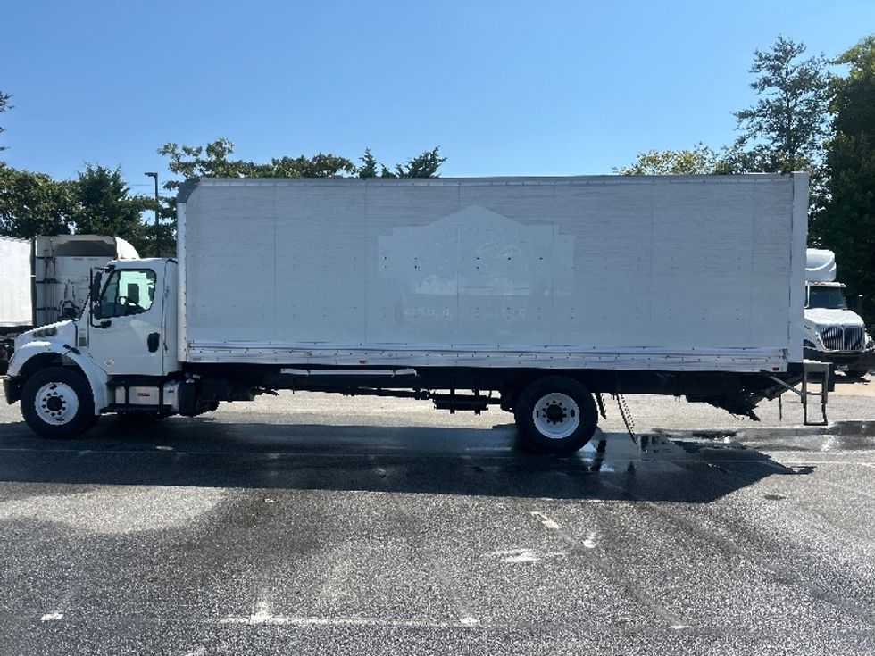 Medium Duty Box Truck-Light and Medium Duty Trucks-Freightliner-2020-M2-Greensboro-NC-239,686\n\t\tmiles-$ 46,250 - Image 4