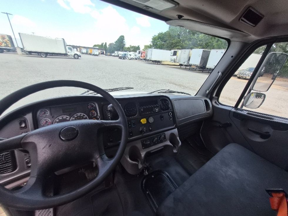 Medium Duty Box Truck-Light and Medium Duty Trucks-Freightliner-2020-M2-Greensboro-NC-241,532\n\t\tmiles-$ 46,000 - Image 18