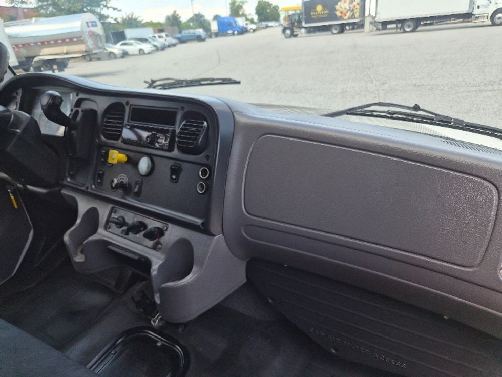 Medium Duty Box Truck-Light and Medium Duty Trucks-Freightliner-2020-M2-Greensboro-NC-241,532\n\t\tmiles-$ 46,000 - Image 21