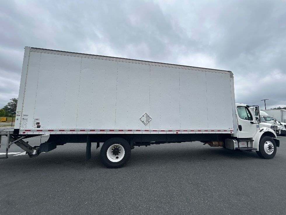 Medium Duty Box Truck-Light and Medium Duty Trucks-Freightliner-2020-M2-Greensboro-NC-243,982\n\t\tmiles-$ 38,500 - Image 15