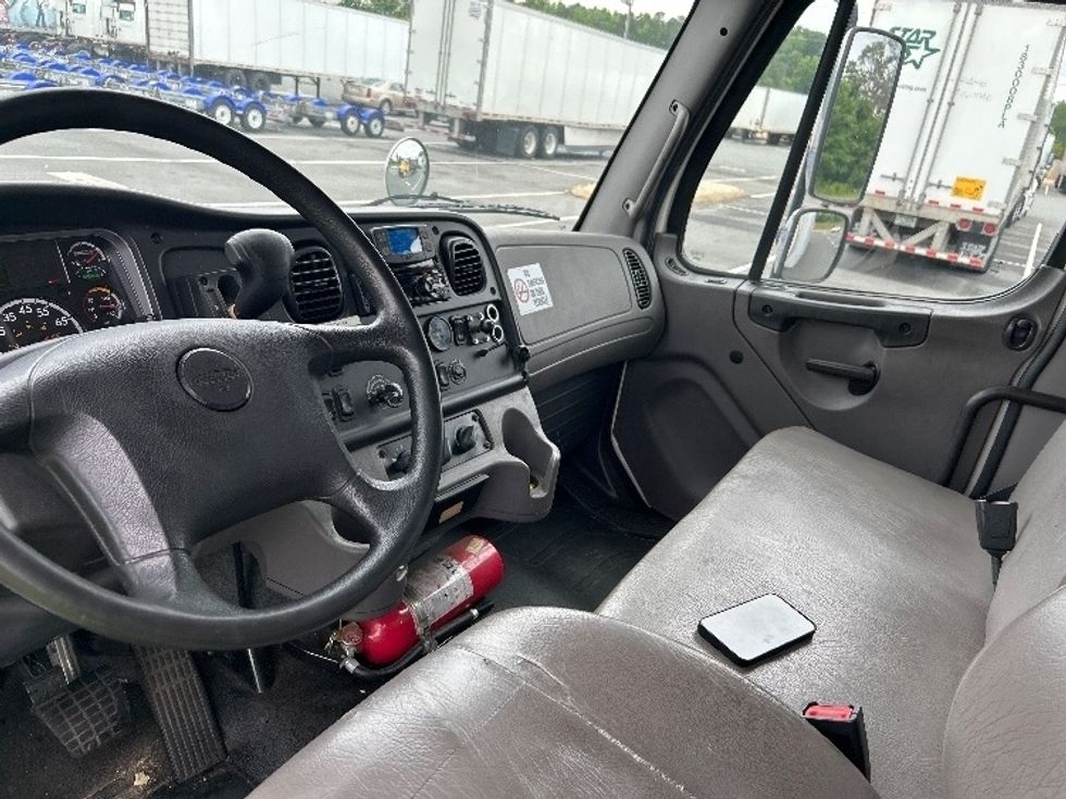 Medium Duty Box Truck-Light and Medium Duty Trucks-Freightliner-2020-M2-Greensboro-NC-243,982\n\t\tmiles-$ 38,500 - Image 17