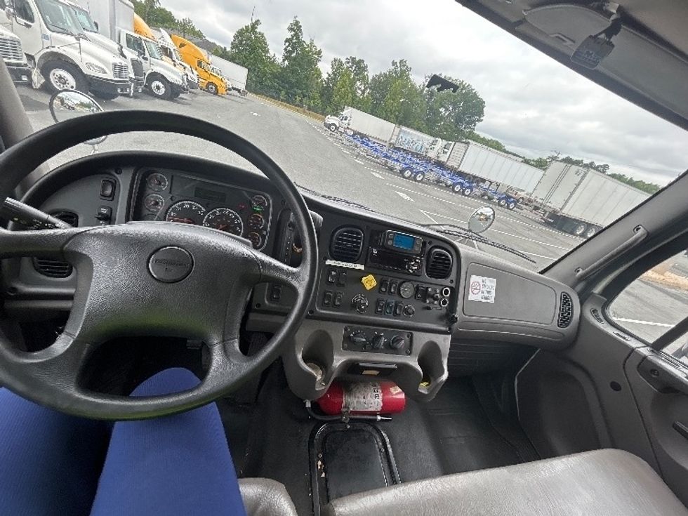 Medium Duty Box Truck-Light and Medium Duty Trucks-Freightliner-2020-M2-Greensboro-NC-243,982\n\t\tmiles-$ 38,500 - Image 18