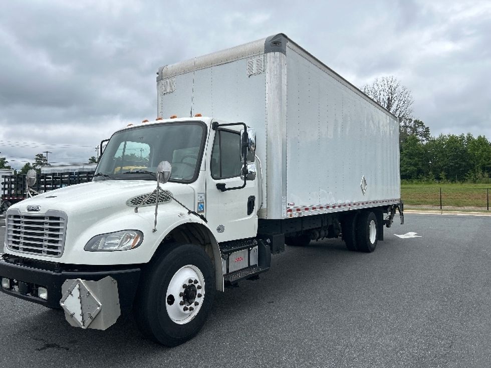 Medium Duty Box Truck-Light and Medium Duty Trucks-Freightliner-2020-M2-Greensboro-NC-243,982\n\t\tmiles-$ 38,500 - Image 3