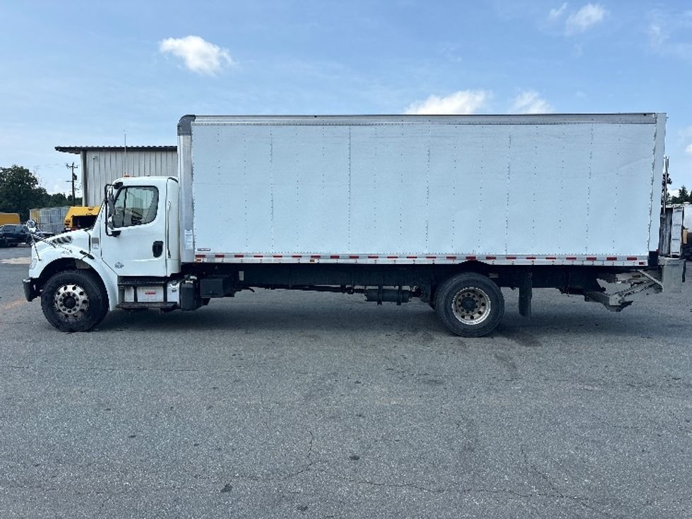 Medium Duty Box Truck-Light and Medium Duty Trucks-Freightliner-2020-M2-Greensboro-NC-277,386\n\t\tmiles-$ 29,000 - Image 4