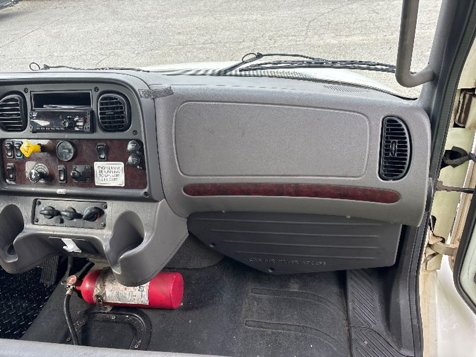 Medium Duty Box Truck-Light and Medium Duty Trucks-Freightliner-2020-M2-Greer-SC-212,778\n\t\tmiles-$ 44,500 - Image 21