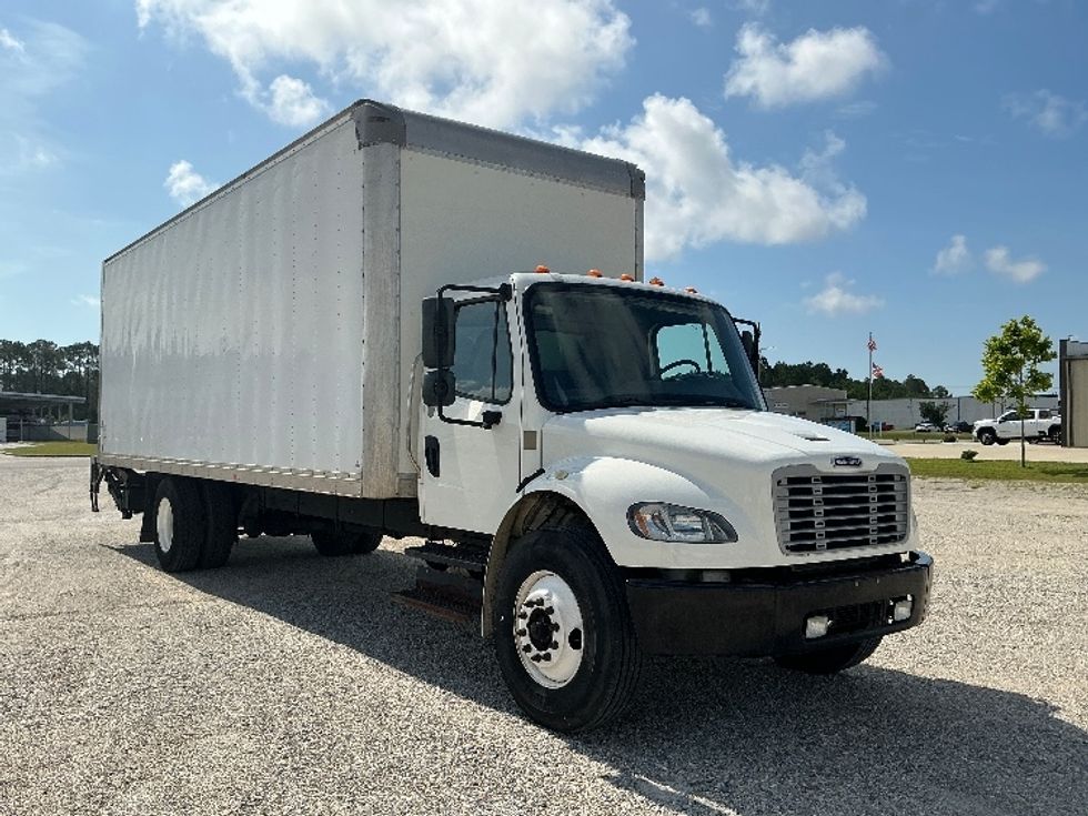 Medium Duty Box Truck-Light and Medium Duty Trucks-Freightliner-2020-M2-Gulfport-MS-391,575\n\t\tmiles-$ 23,000 - Image 1