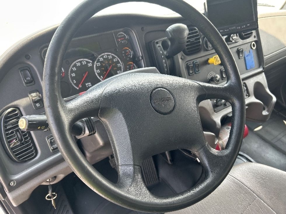 Medium Duty Box Truck-Light and Medium Duty Trucks-Freightliner-2020-M2-Hammond-LA-115,845\n\t\tmiles-$ 50,750 - Image 17