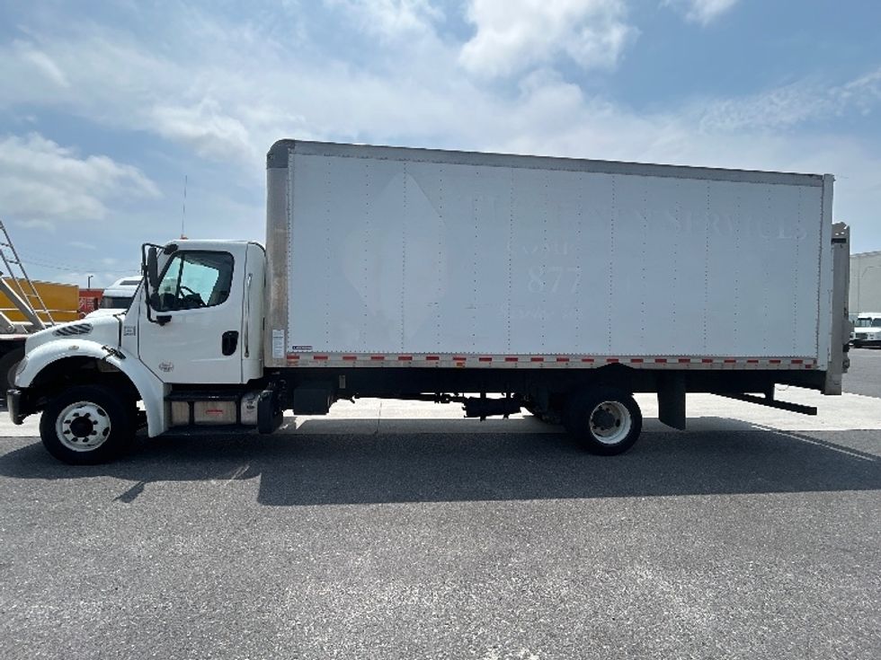 Medium Duty Box Truck-Light and Medium Duty Trucks-Freightliner-2020-M2-Hammond-LA-115,845\n\t\tmiles-$ 50,750 - Image 4