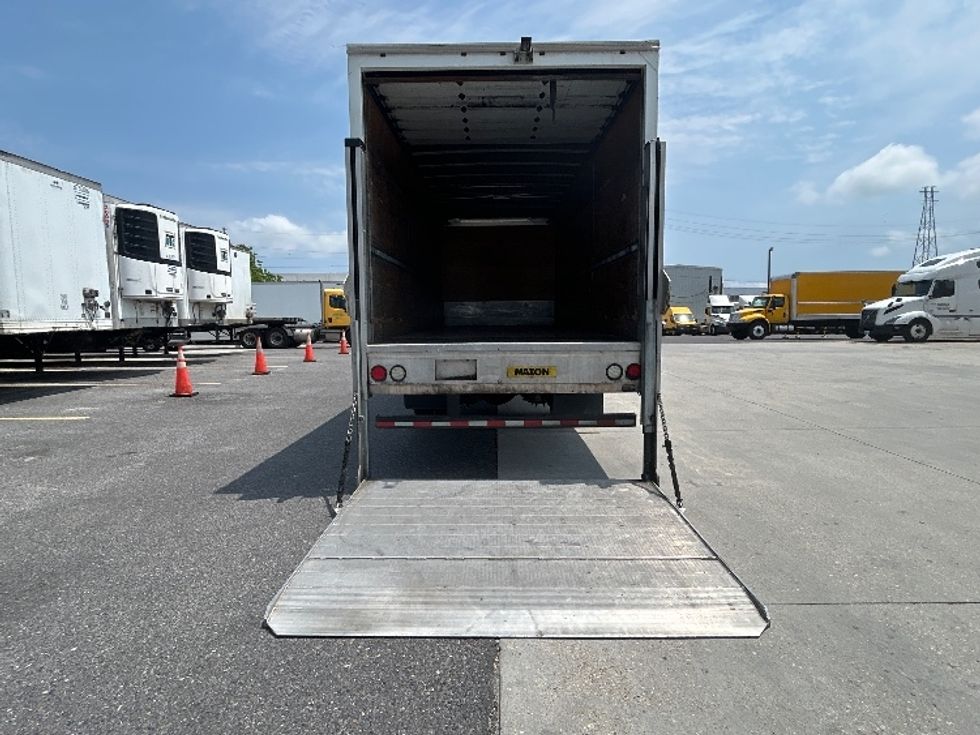 Medium Duty Box Truck-Light and Medium Duty Trucks-Freightliner-2020-M2-Hammond-LA-115,845\n\t\tmiles-$ 50,750 - Image 9