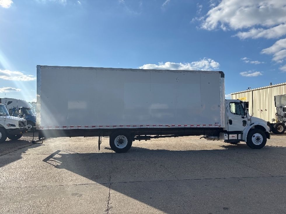 Medium Duty Box Truck-Light and Medium Duty Trucks-Freightliner-2020-M2-Hammond-LA-115,850\n\t\tmiles-$ 59,250 - Image 15