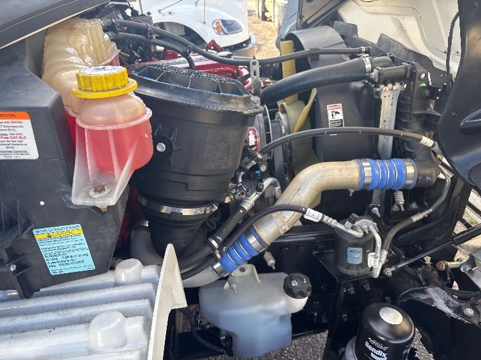 Medium Duty Box Truck-Light and Medium Duty Trucks-Freightliner-2020-M2-Hammond-LA-115,850\n\t\tmiles-$ 59,250 - Image 24