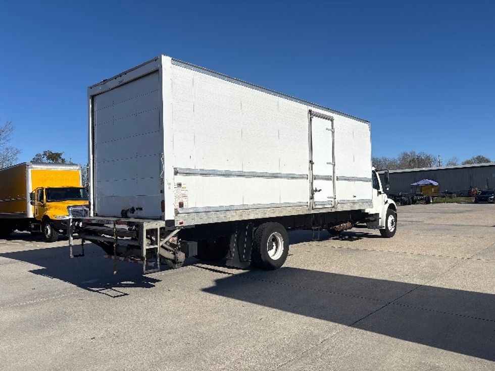 Medium Duty Box Truck-Light and Medium Duty Trucks-Freightliner-2020-M2-Hammond-LA-217,485\n\t\tmiles-$ 44,500 - Image 11