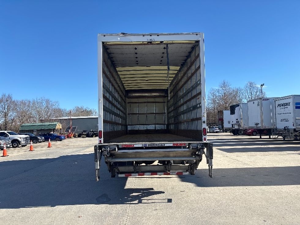 Medium Duty Box Truck-Light and Medium Duty Trucks-Freightliner-2020-M2-Hammond-LA-217,485\n\t\tmiles-$ 44,500 - Image 7