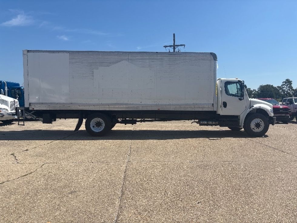 Medium Duty Box Truck-Light and Medium Duty Trucks-Freightliner-2020-M2-Hammond-LA-223,781\n\t\tmiles-$ 50,750 - Image 15