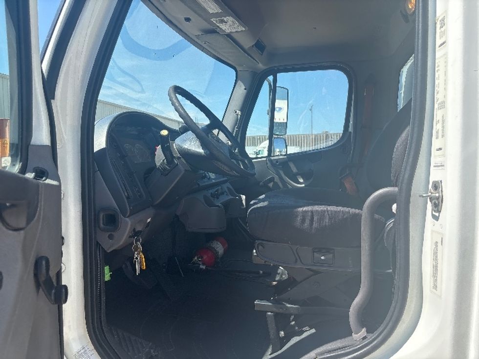 Medium Duty Box Truck-Light and Medium Duty Trucks-Freightliner-2020-M2-Hammond-LA-223,781\n\t\tmiles-$ 50,750 - Image 16