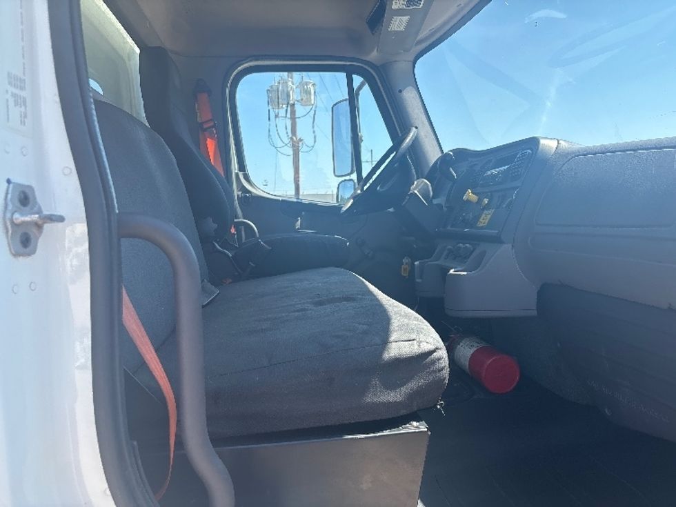 Medium Duty Box Truck-Light and Medium Duty Trucks-Freightliner-2020-M2-Hammond-LA-223,781\n\t\tmiles-$ 50,750 - Image 20